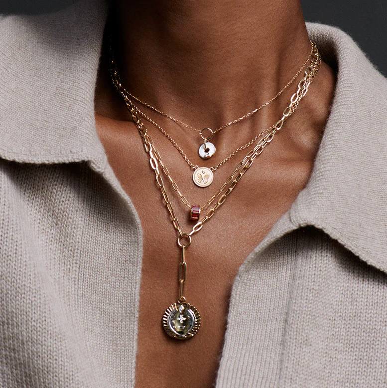 True Love | Baguette Heart Beat | Garnet, Yellow Gold - Image 2