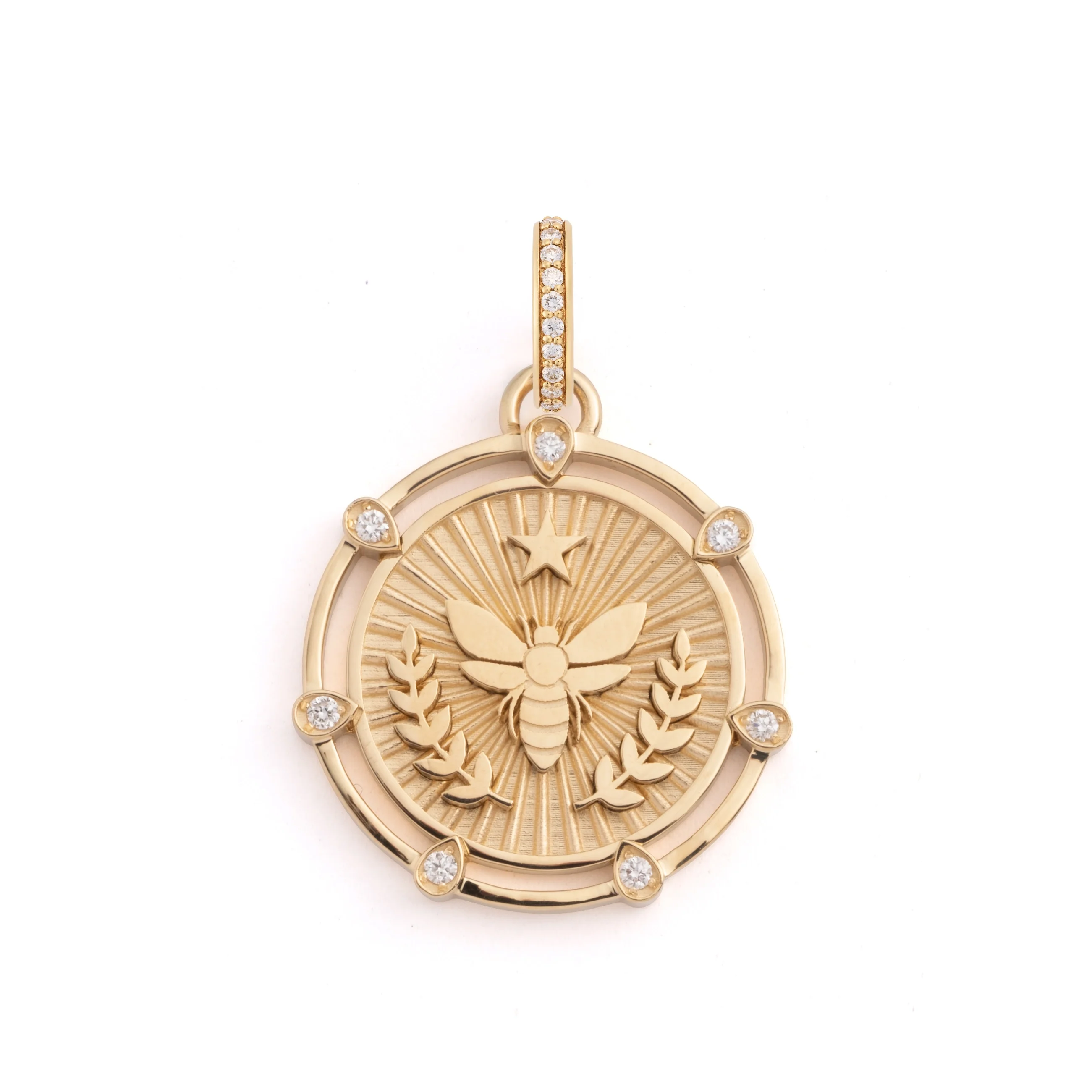 FoundRae x Every Mother Counts | Bee Medium Medallion | Diamonds, Yellow Gold - Image 4