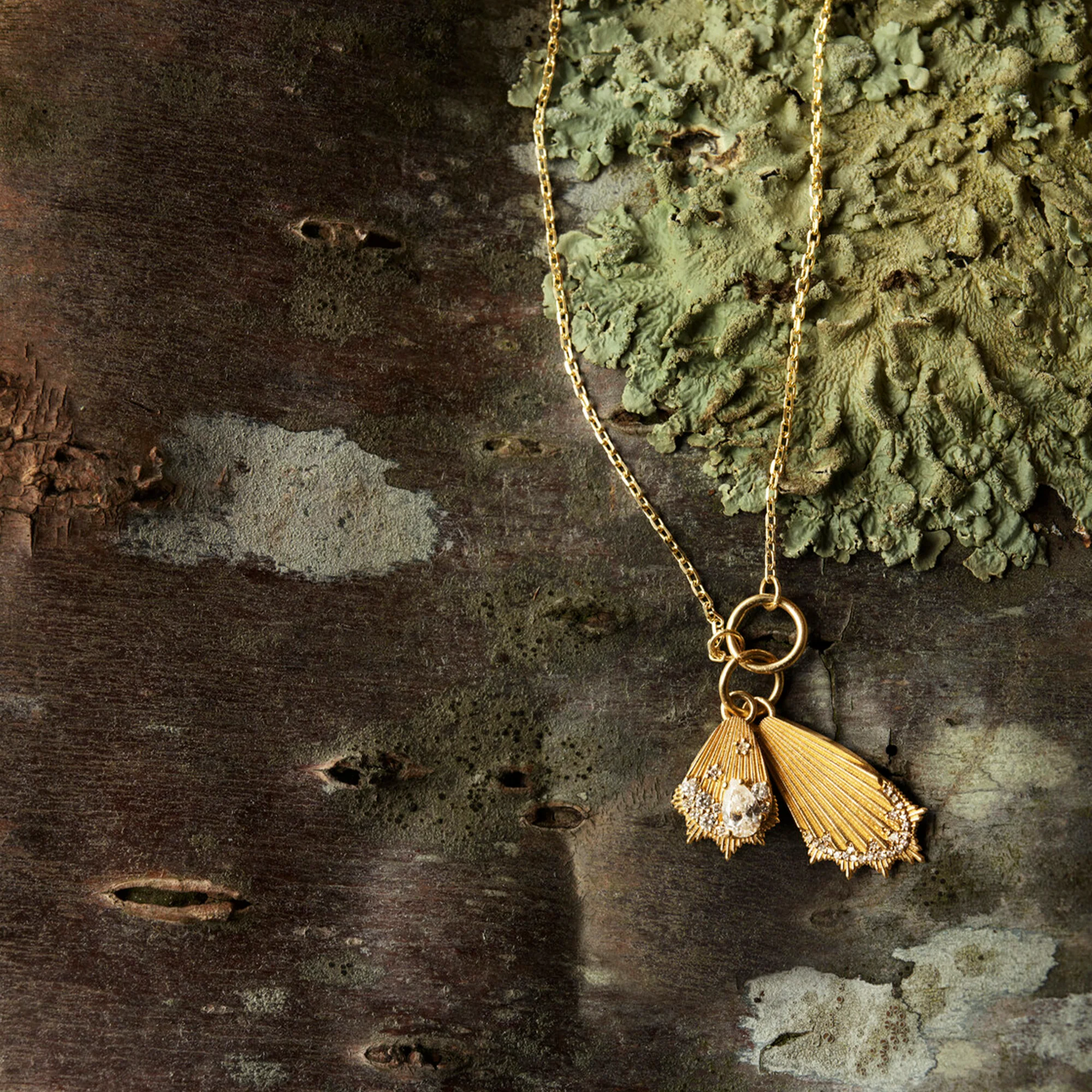 Reverie | Encrusted Butterfly Wings Thread Necklace | Diamonds, Yellow Gold - Image 3