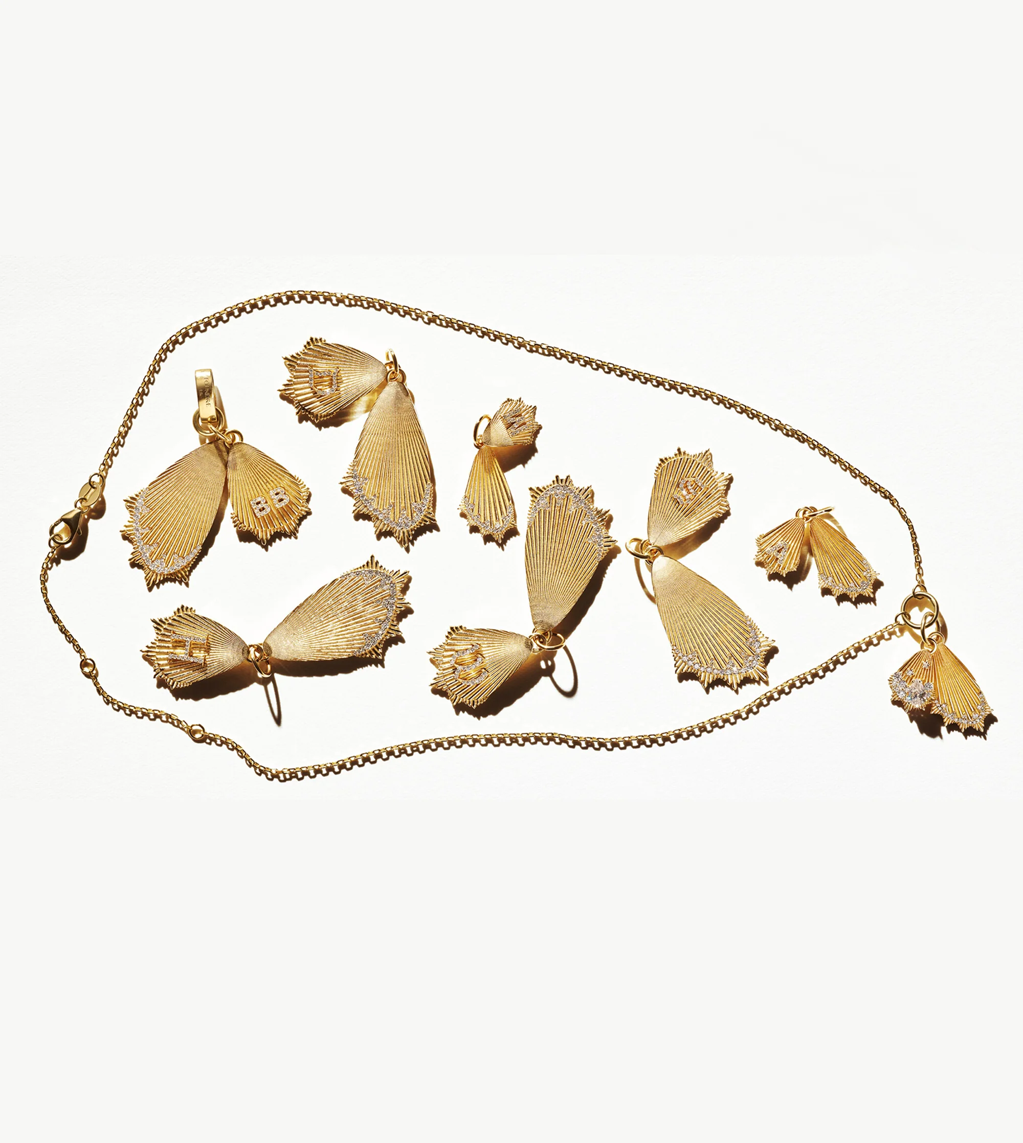 Reverie | Encrusted Butterfly Wings Thread Necklace | Diamonds, Yellow Gold - Image 4