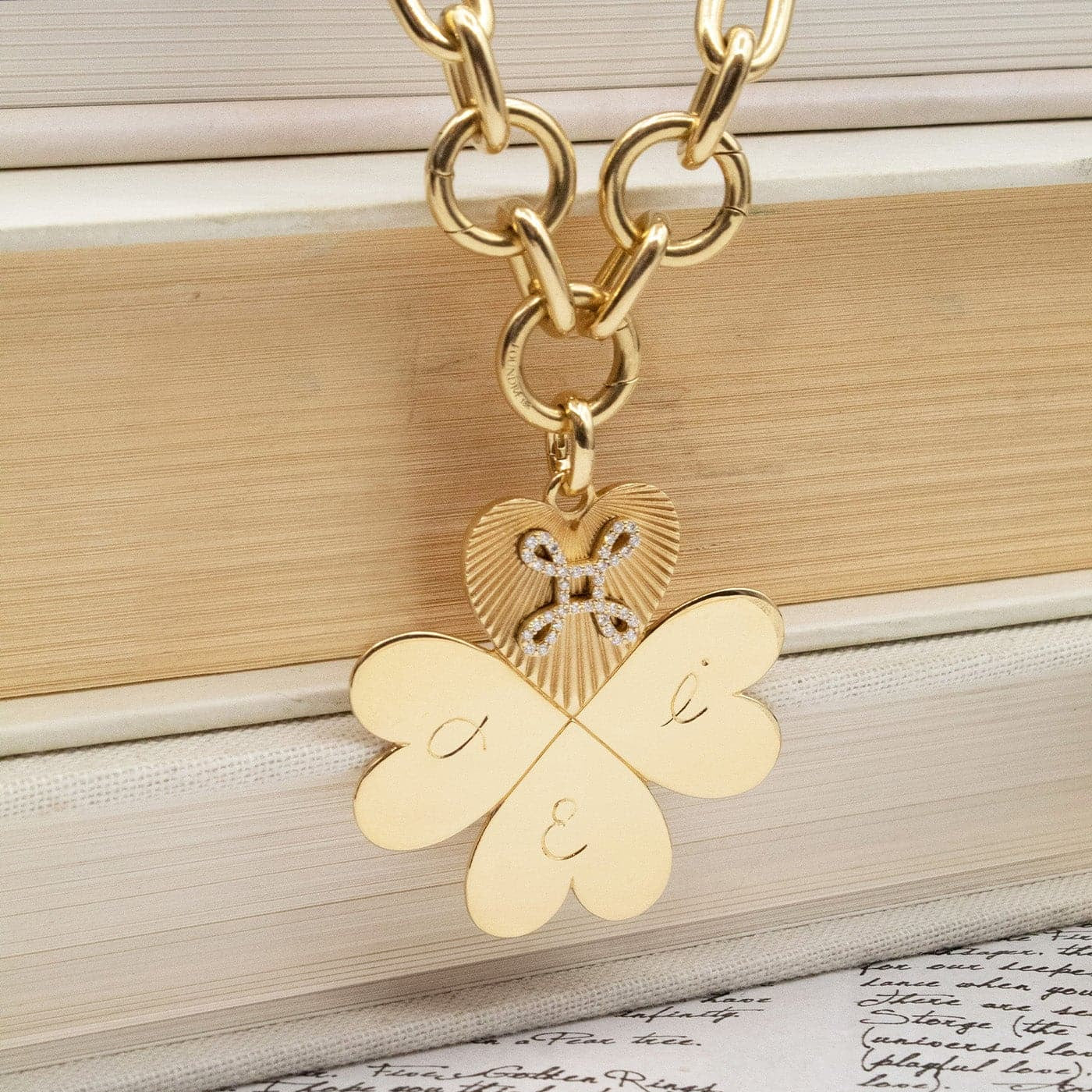 True Love | Pavé 'Love Knot' Four Heart Clover Oversized Pendant | Diamonds, Yellow Gold - Image 5