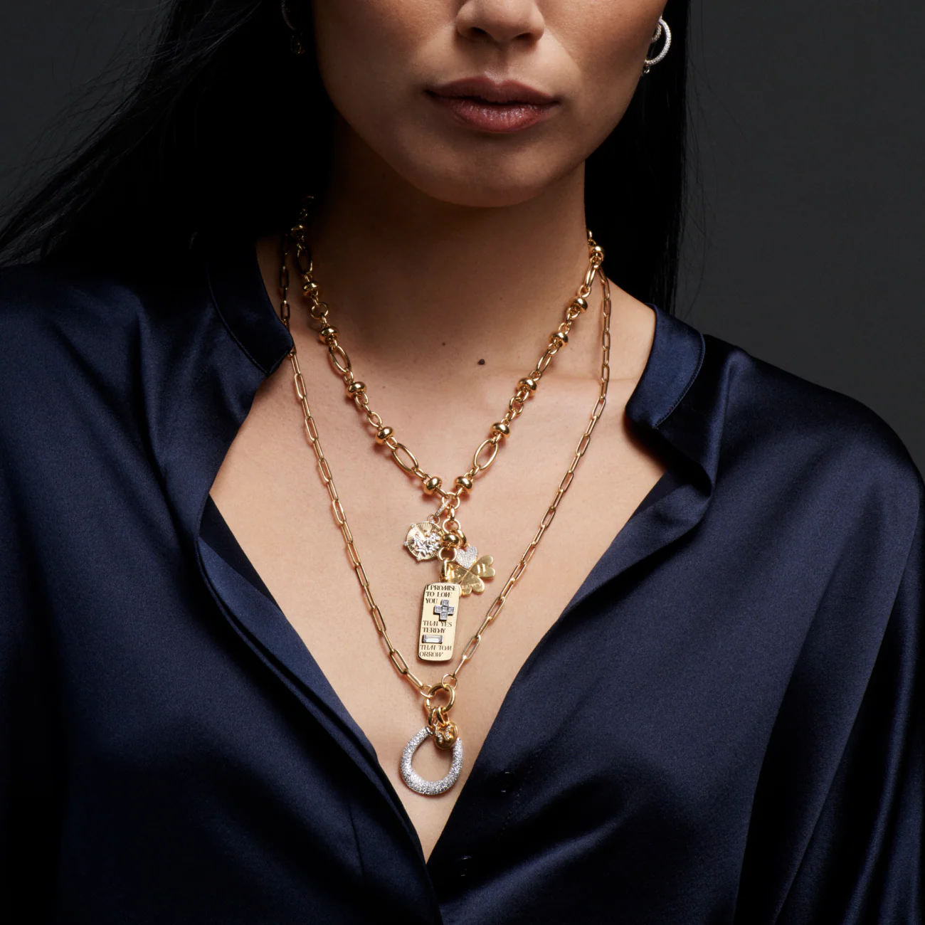 Protection | Snow Pavé Horseshoe Medium Clip Open Chain | Diamonds, Mixed Gold - Image 2