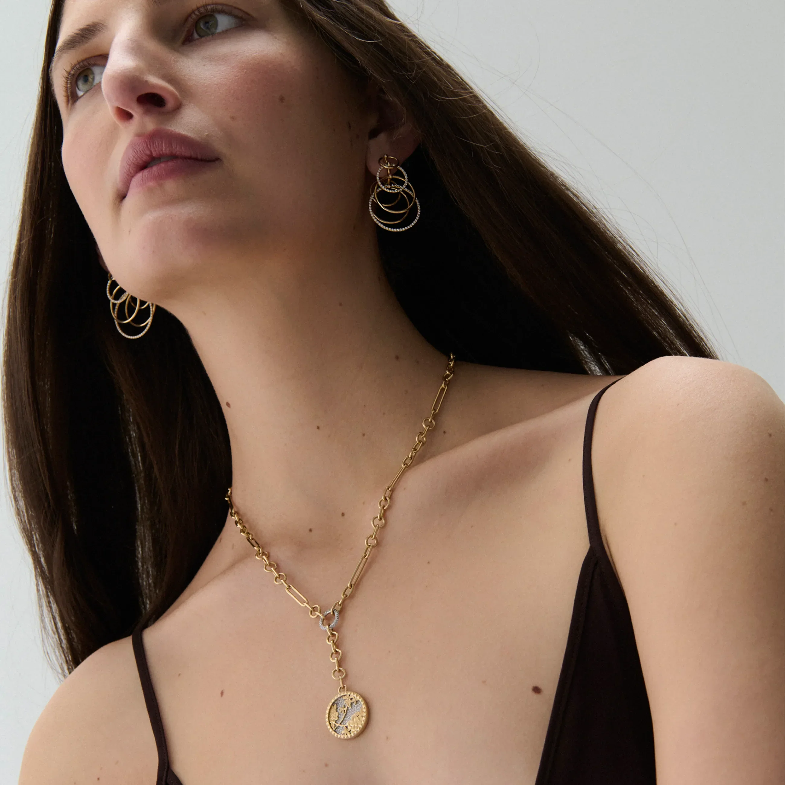 Resilience | Pavé Floral Screen Small Mixed Clip Extension Necklace | Diamonds, Yellow Gold - Image 2