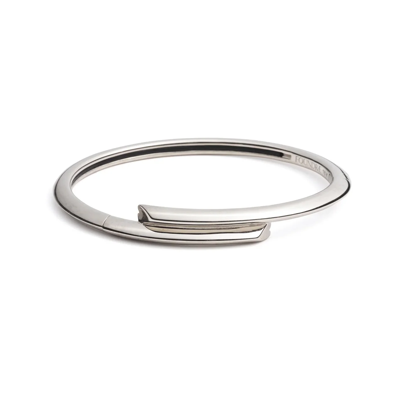 Strong Hearts | Love Link Bangle | White Gold